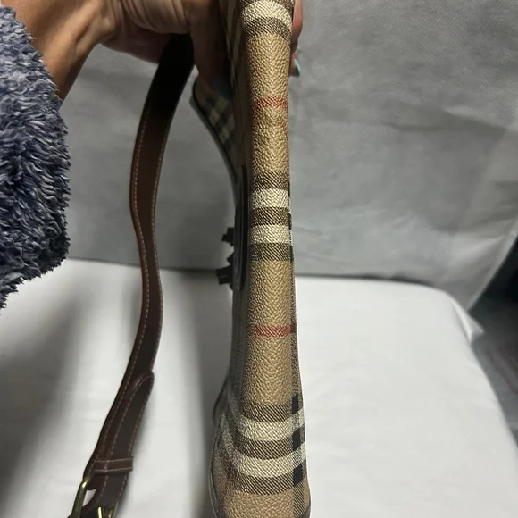 Vintage Burberry Beige and Brown Plaid Crossbody Bag - Picture 13 of 16